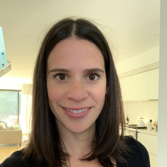 Meet your Posher, Amanda - Picture 1 of 1